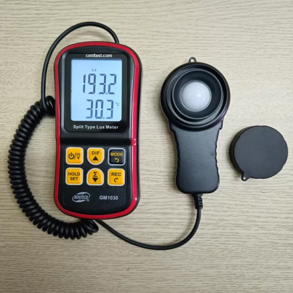 Máy đo cường độ ánh sáng GM1030